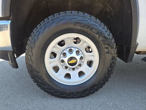 Used 2022 Chevrolet Silverado 3500 LT AWD/4WD image 7