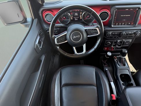 Used 2020 Jeep Wrangler Unlimited Rubicon w/ Uconnect 4C Nav & Sound Group AWD/4WD image 11