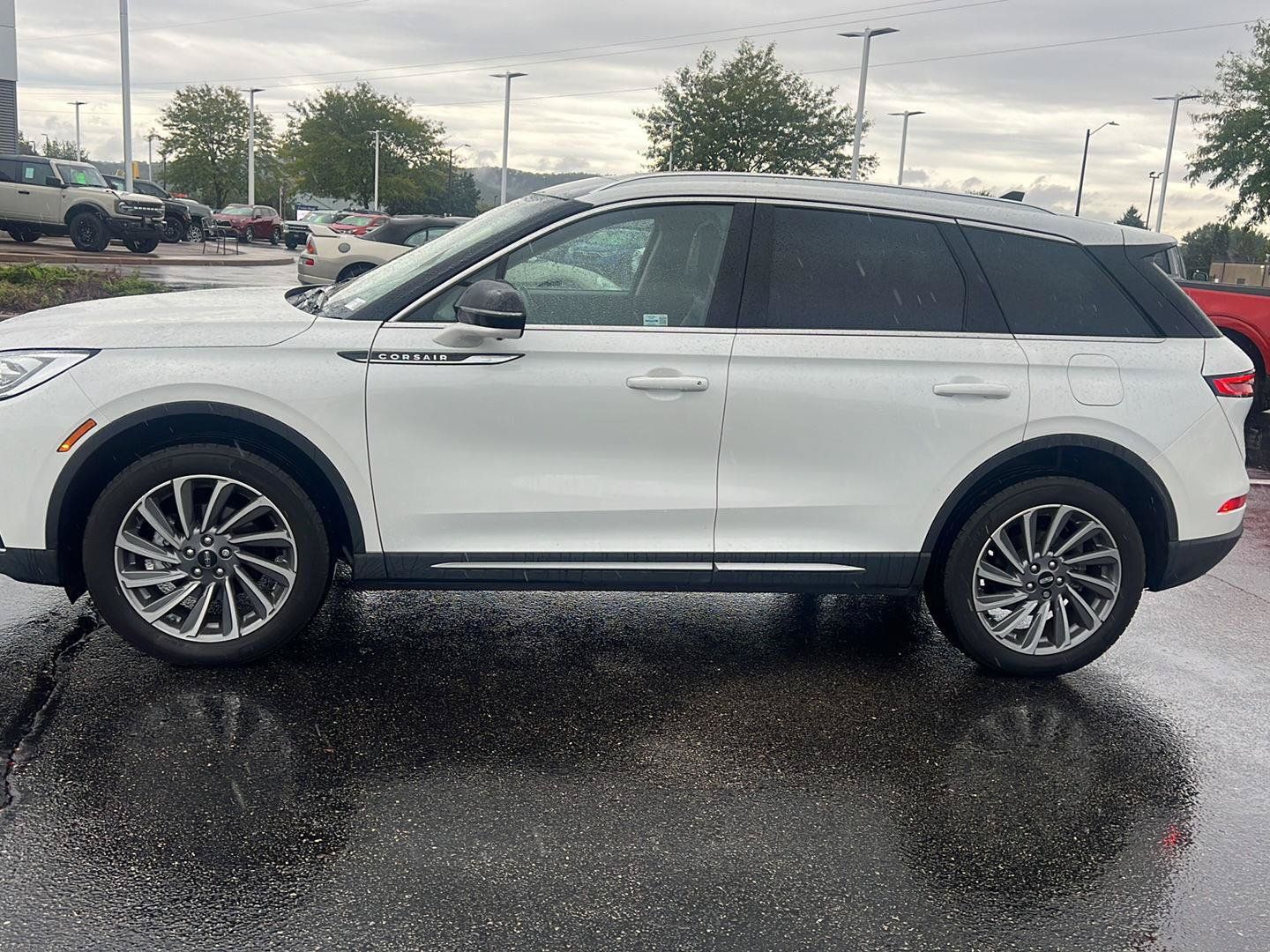 Used 2023 Lincoln Corsair Reserve w/ Equipment Group 201A AWD/4WD image 11