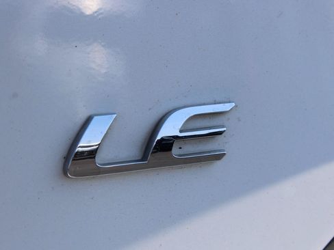 Used 2019 Toyota Corolla LE FWD image 7
