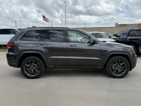 Used 2021 Jeep Grand Cherokee Limited w/ Quick Order Package 28K 80th AWD/4WD image 3