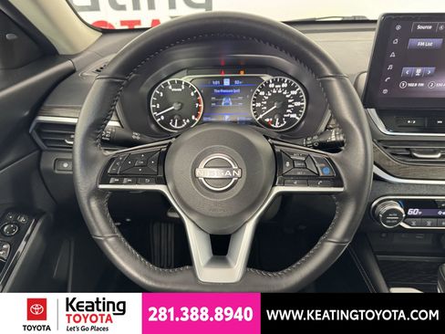 Used 2025 Nissan Altima 2.5 SL FWD image 27