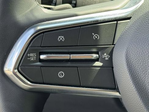 Used 2026 Chevrolet Equinox LT AWD/4WD image 23