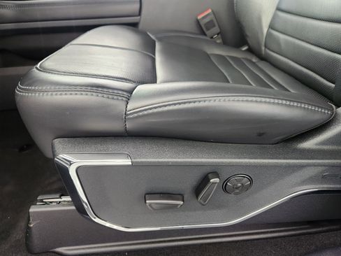 Certified 2025 Ford F250 Platinum w/ Tremor Off-Road Package image 13