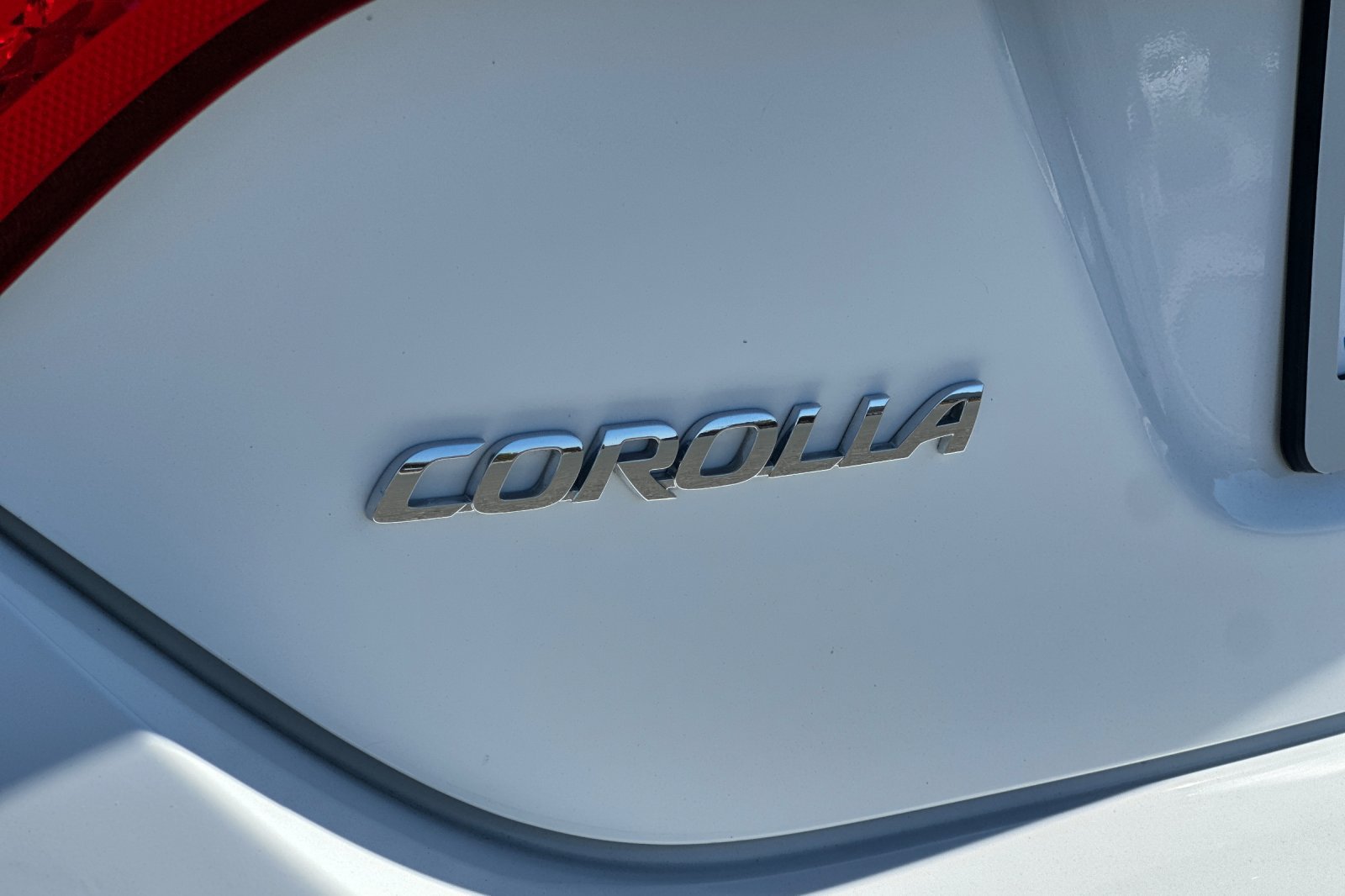 Used 2017 Toyota Corolla LE FWD image 25