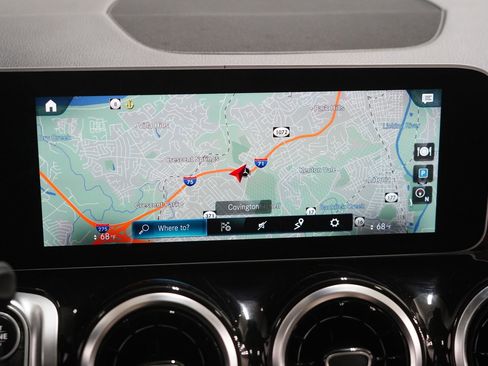 Certified 2021 Mercedes-Benz GLB 250 4MATIC image 26