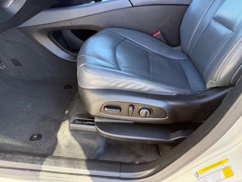 Used 2020 Buick Enclave Essence image 22