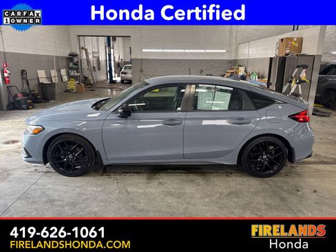 Used 2023 Honda Civic Sport image 1