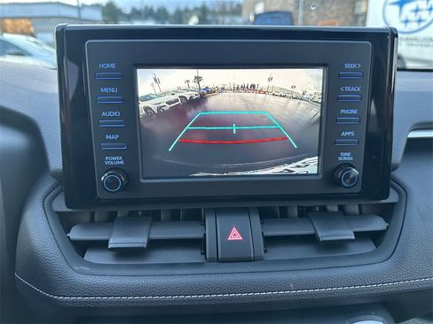 Used 2019 Toyota RAV4 LE image 22