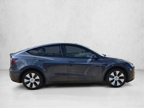 Used 2021 Tesla Model Y Long Range AWD/4WD image 4