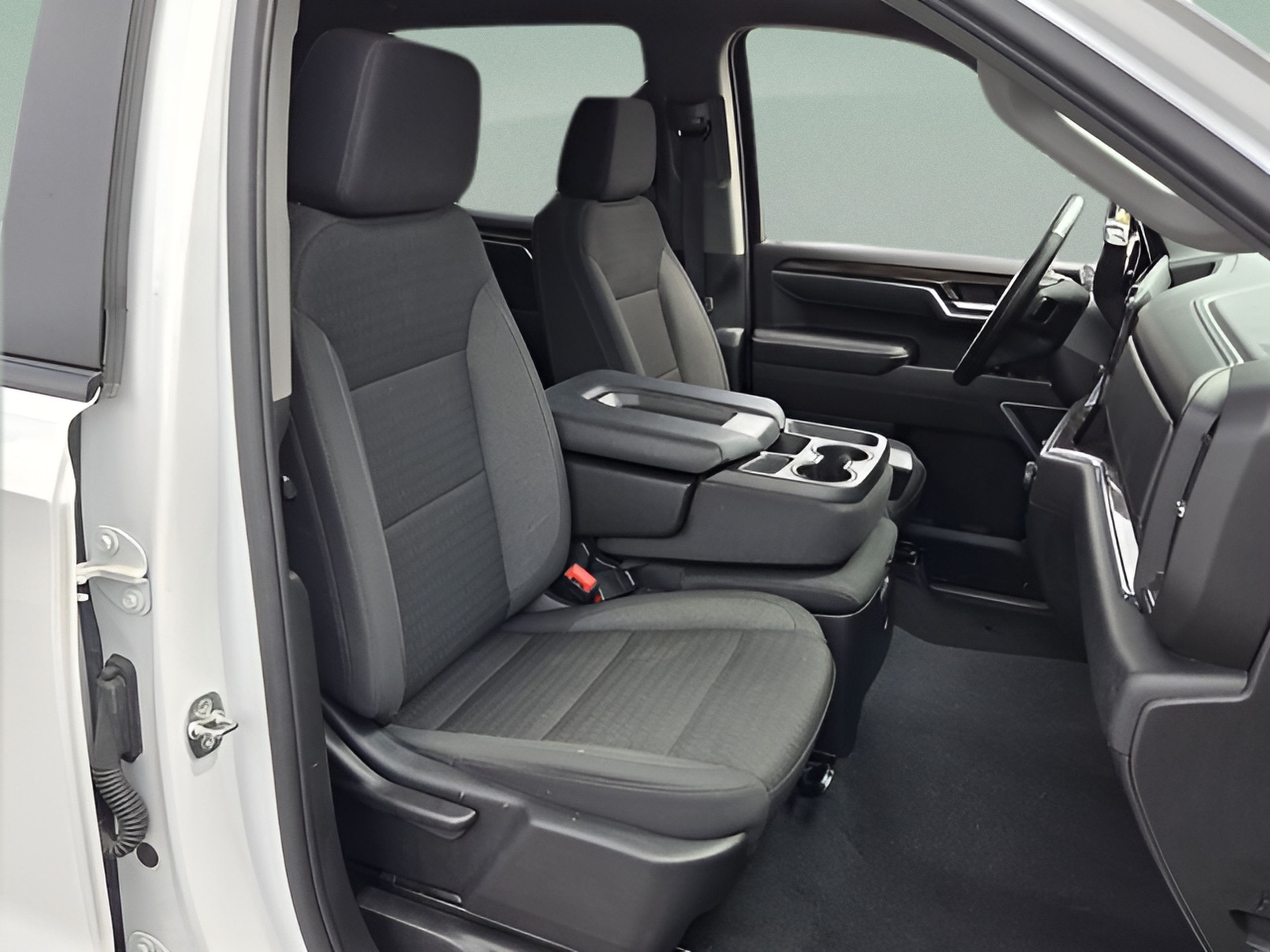Certified 2025 Chevrolet Silverado 1500 LT RWD image 15