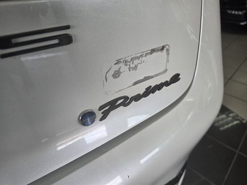 Used 2023 Toyota Prius Prime FWD image 31
