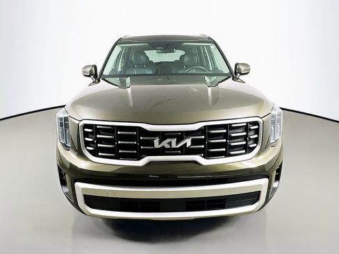 Used 2025 Kia Telluride S image 2