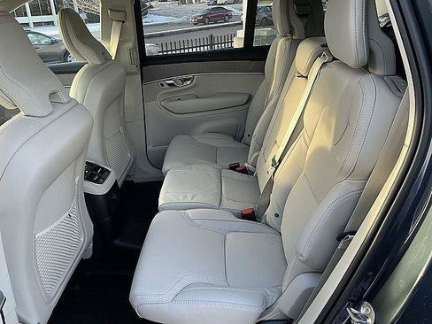 New 2026 Volvo XC90 T8 Ultra w/ Protection Package Premier AWD/4WD image 14