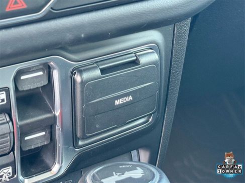 Certified 2026 Jeep Wrangler Unlimited Rubicon image 21