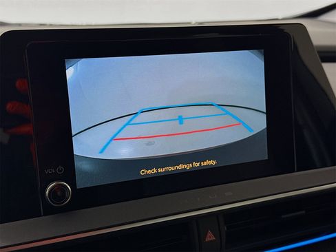 Used 2026 Toyota Prius XLE image 14