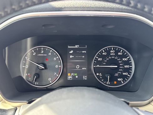 New 2025 Subaru Outback Limited image 14