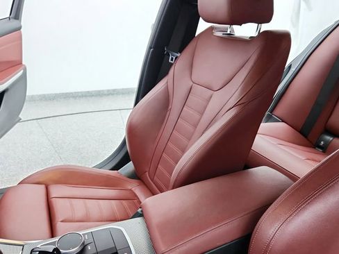 Used 2022 BMW 330i Sedan w/ M Sport Package image 22