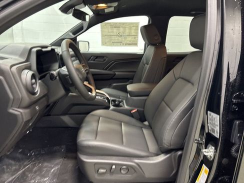 New 2026 Chevrolet Colorado Trail Boss AWD/4WD image 16