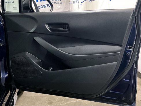 Used 2024 Toyota Corolla LE image 12