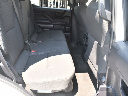 Certified 2025 Toyota 4Runner SR5 AWD/4WD image 28