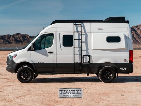 Used 2023 Mercedes-Benz Sprinter 2500 image 8
