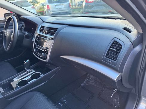 Used 2018 Nissan Altima 2.5 SV FWD image 5
