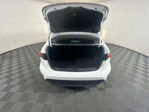 Used 2024 Toyota Corolla LE FWD image 30