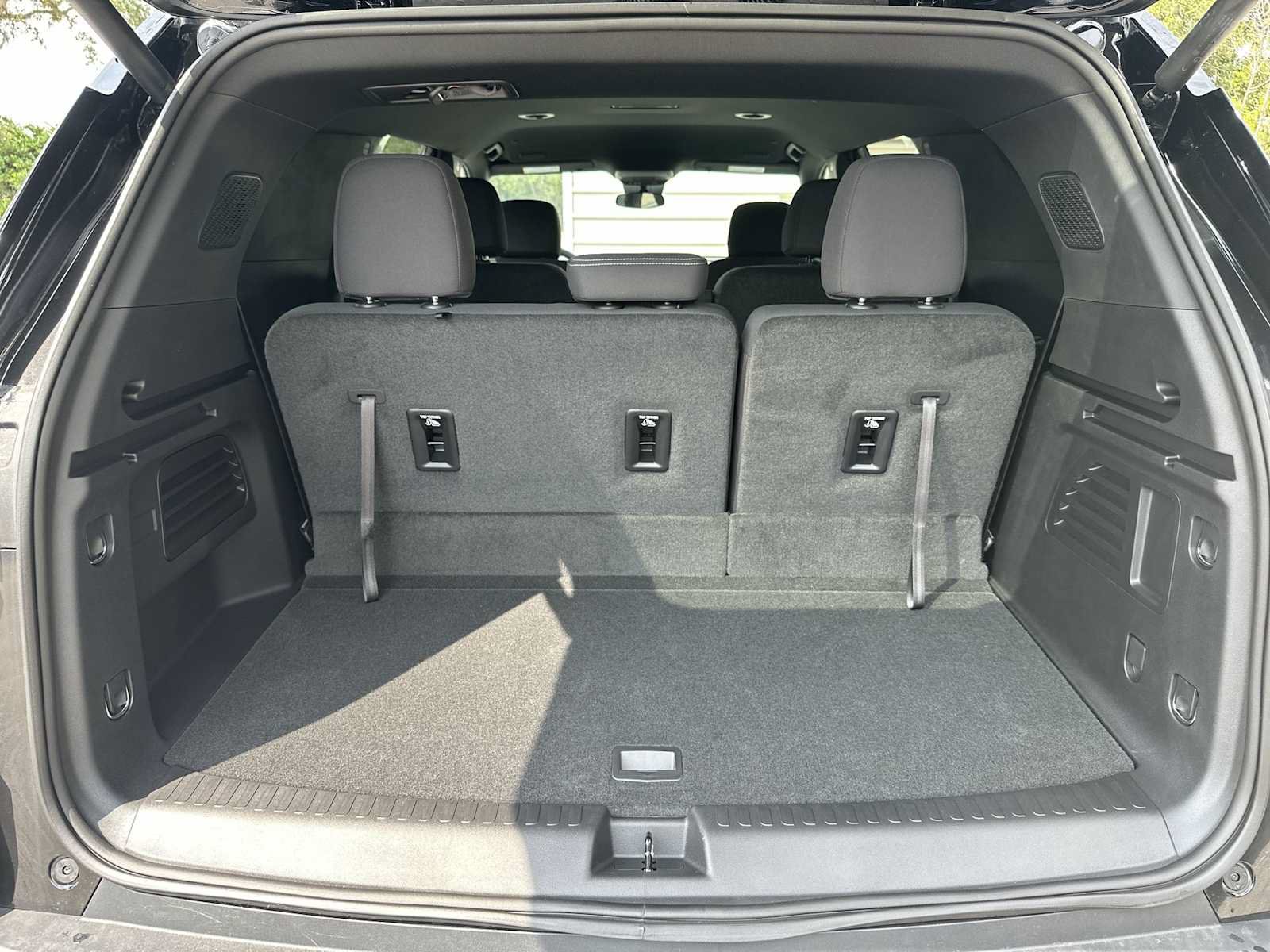 New 2026 Chevrolet Traverse LT FWD image 25