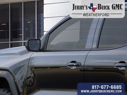 New 2026 GMC Canyon AT4 w/ Technology Plus Package AWD/4WD image 14