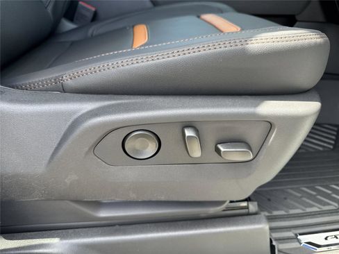 New 2026 GMC Sierra 3500 AT4 w/ AT4 Premium Plus Package AWD/4WD image 13