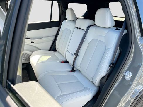 New 2026 Jeep Cherokee Laredo image 23