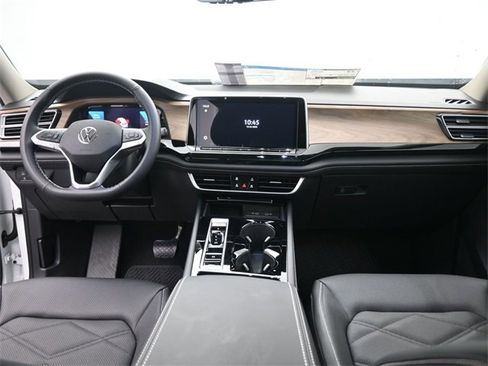 New 2026 Volkswagen Atlas SE image 27