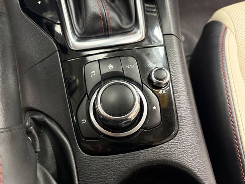 Used 2015 MAZDA MAZDA3 s Grand Touring image 22