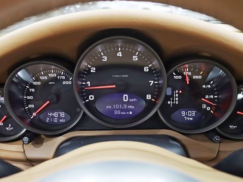 Used 2011 Porsche 911 Carrera RWD image 17
