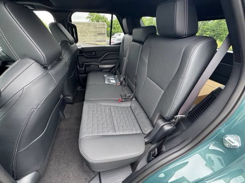 New 2026 Toyota 4Runner TRD Off-Road Premium AWD/4WD image 18