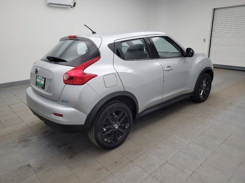 Used 2014 Nissan Juke S image 10