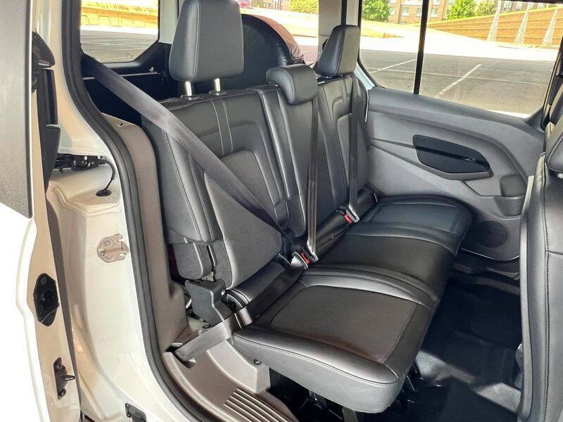 Used 2022 Ford Transit Connect XL FWD image 30