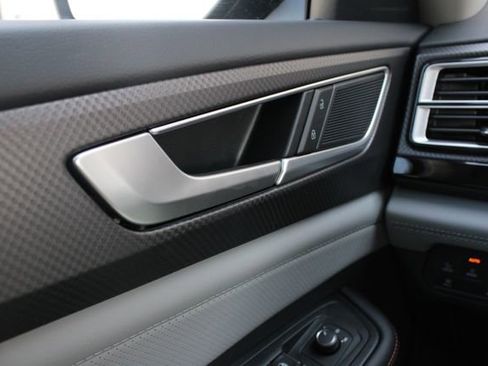 New 2026 Volkswagen Atlas Peak Edition AWD/4WD image 7