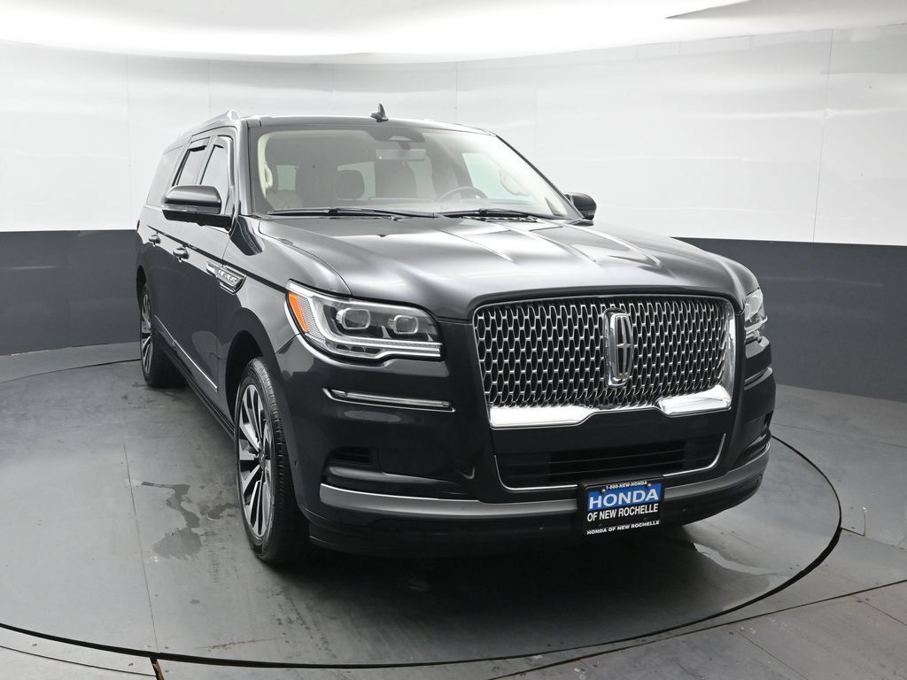 Used 2022 Lincoln Navigator L Reserve AWD/4WD image 9