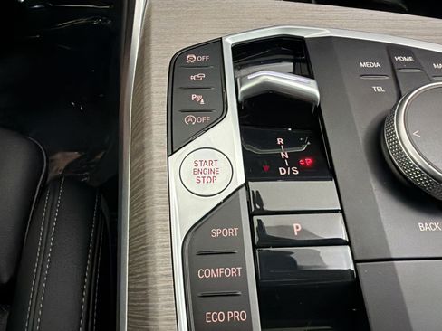 Used 2025 BMW 330i Sedan RWD image 16