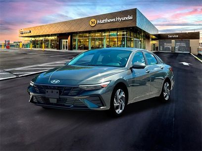 New 2025 Hyundai Elantra Limited