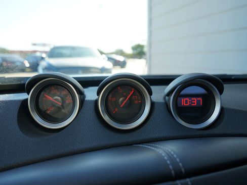 Used 2014 Nissan 370Z Coupe image 26