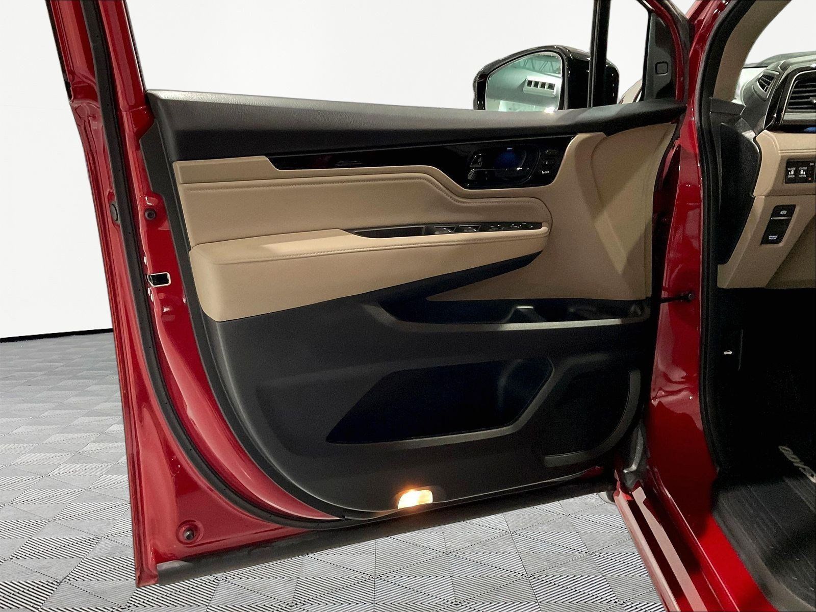 Used 2022 Honda Odyssey Elite image 20