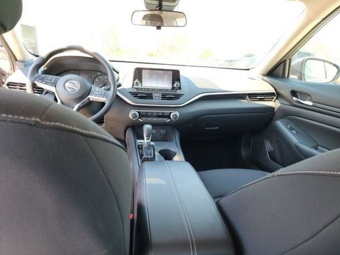 Used 2022 Nissan Altima 2.5 S FWD image 19