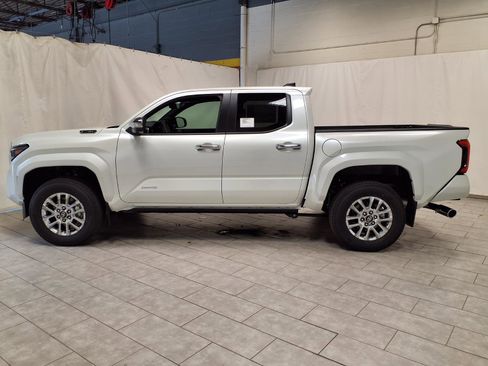 New 2026 Toyota Tacoma Limited AWD/4WD image 6