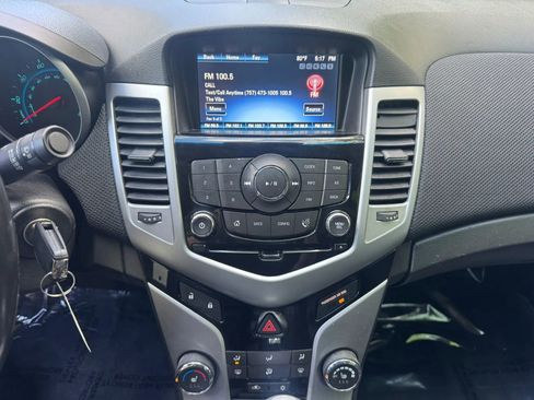Used 2014 Chevrolet Cruze LT FWD image 14