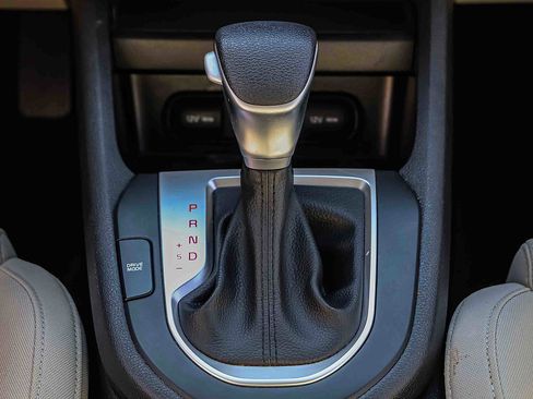 Certified 2023 Kia Forte LXS w/ LXS Technology Package image 15