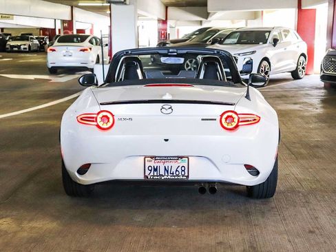 Used 2024 MAZDA MX-5 Miata Club w/ Interior Package RWD image 9