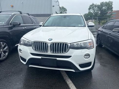 Used 2017 BMW X3 sDrive28i RWD image 2